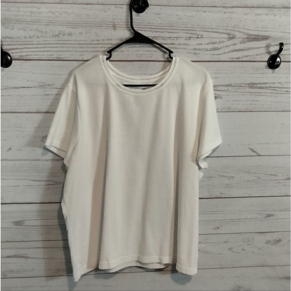 Fashion Bug woman's shirt